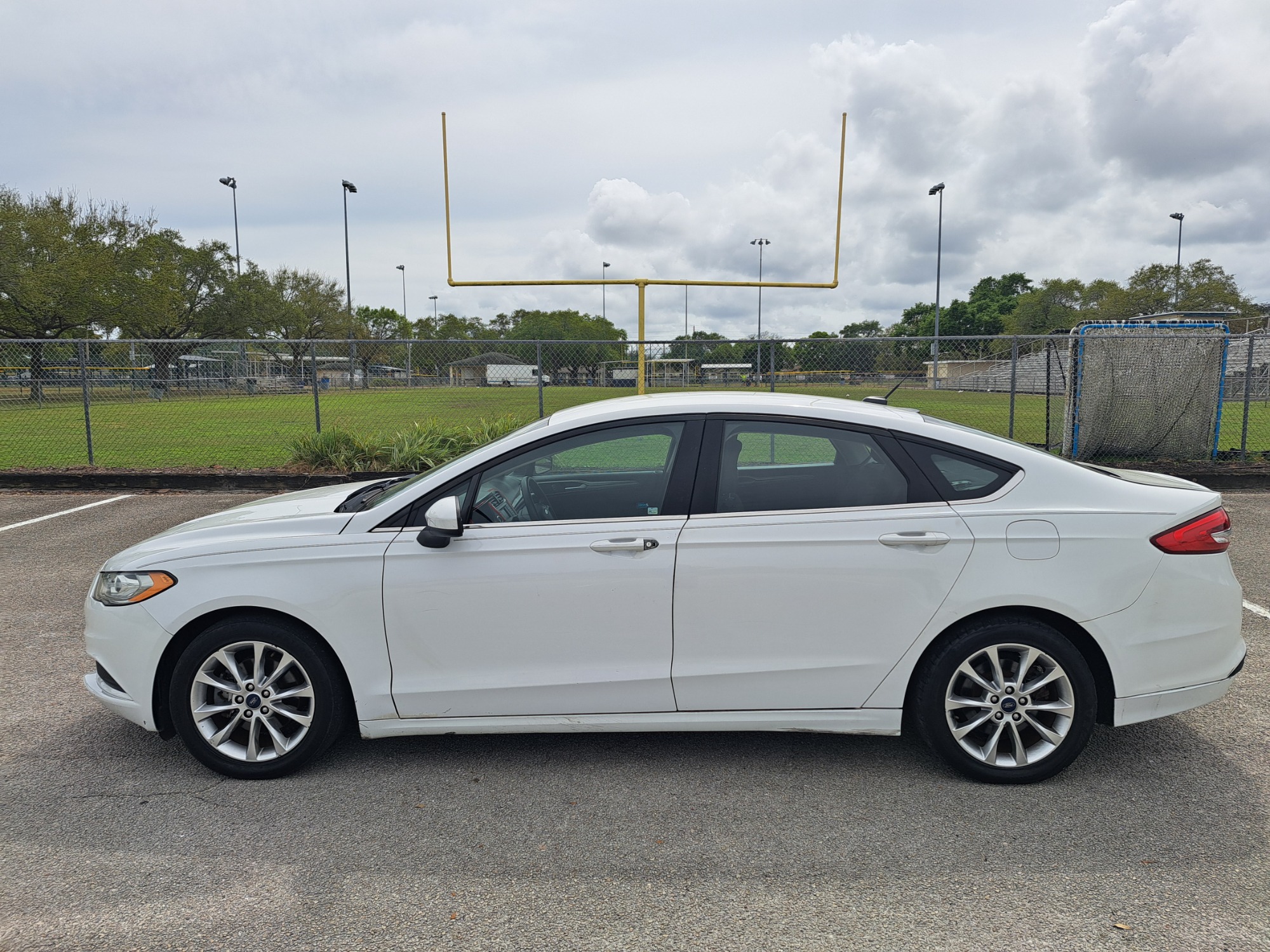 photo of 2017 Ford Fusion SE